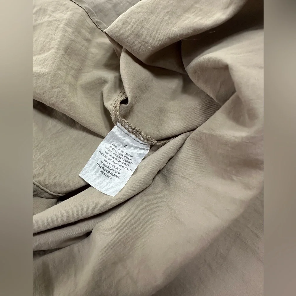 REEL LEGENDS Performance Vented Fishing Shirt Size‎ S Fits M Snap Front Rod Tab